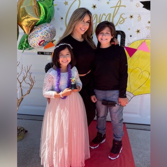 Party dress - Picture 3 of 3